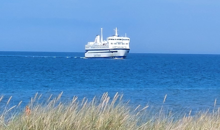 Læsøfærgen ankommer til Vesterø Havn